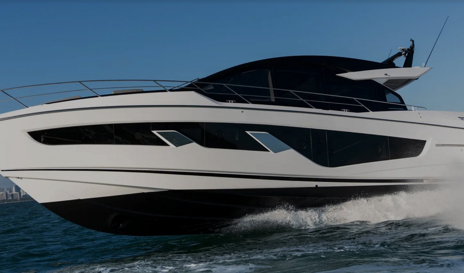 Sunseeker International has been acquired by Orienta Capital Partners, which acted as an advisory firm to FARO Alternative Investments, and Lionheart Capital, through a club deal also sponsored by Orienta.